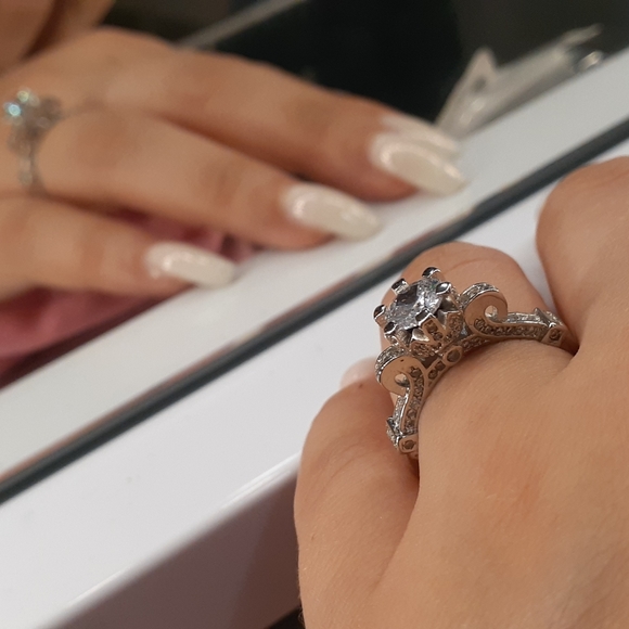 .925 Silver Simulated Diamond Ring - Picture 5 of 6